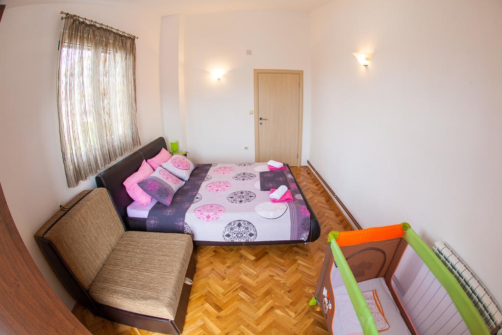 Apartments Vila Masha Petrovac Exterior photo
