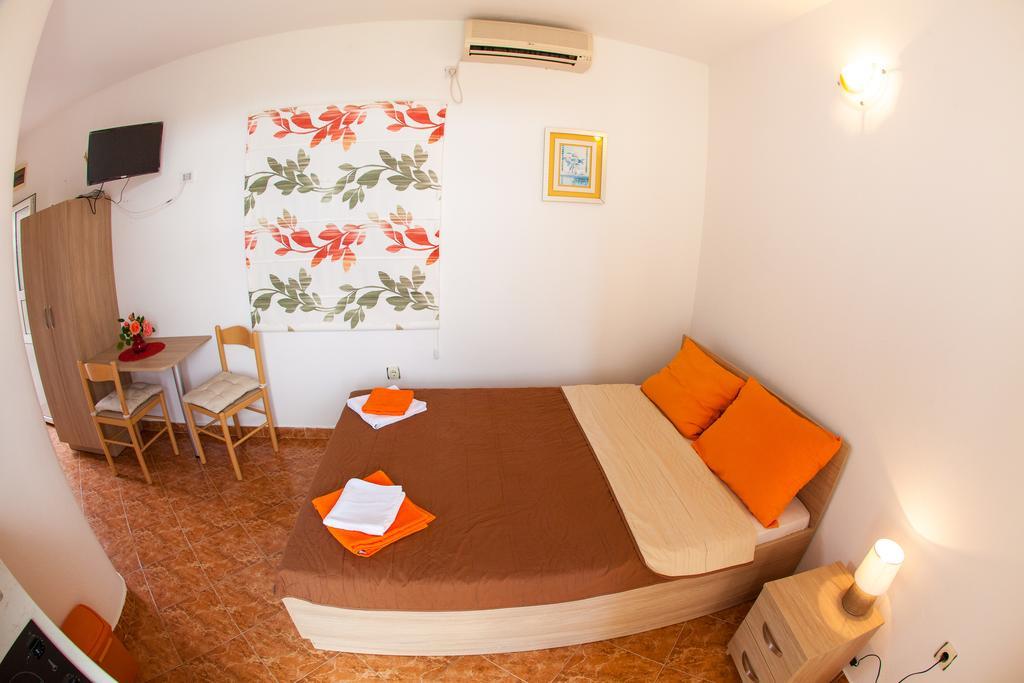 Apartments Vila Masha Petrovac Exterior photo