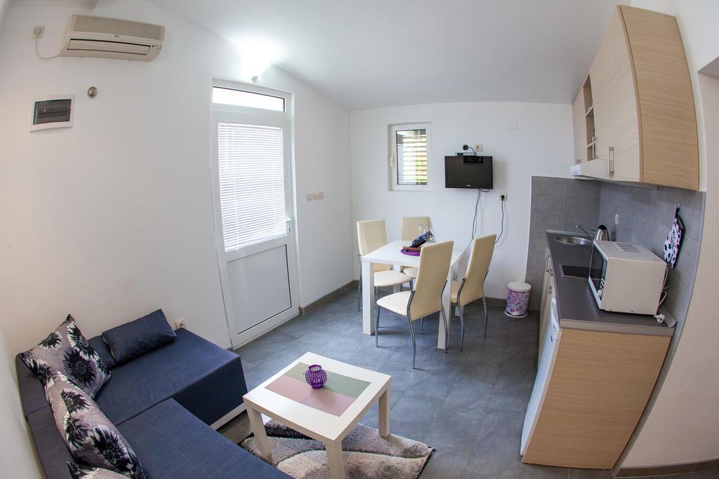 Apartments Vila Masha Petrovac Exterior photo