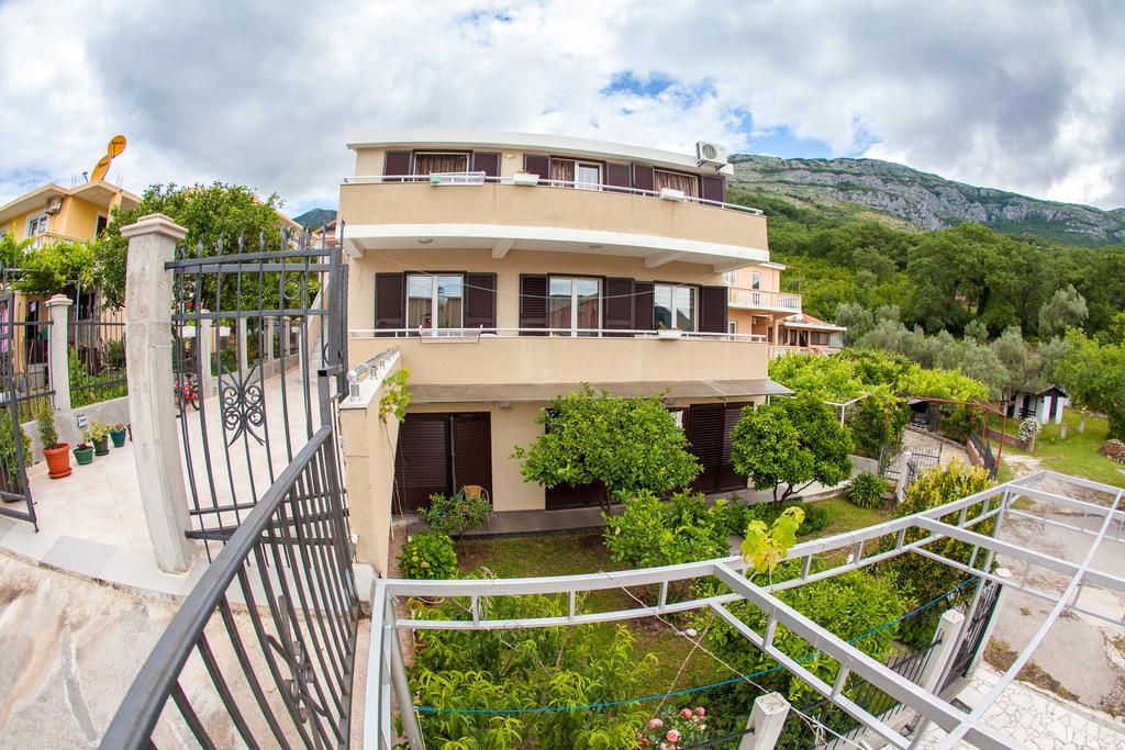 Apartments Vila Masha Petrovac Exterior photo