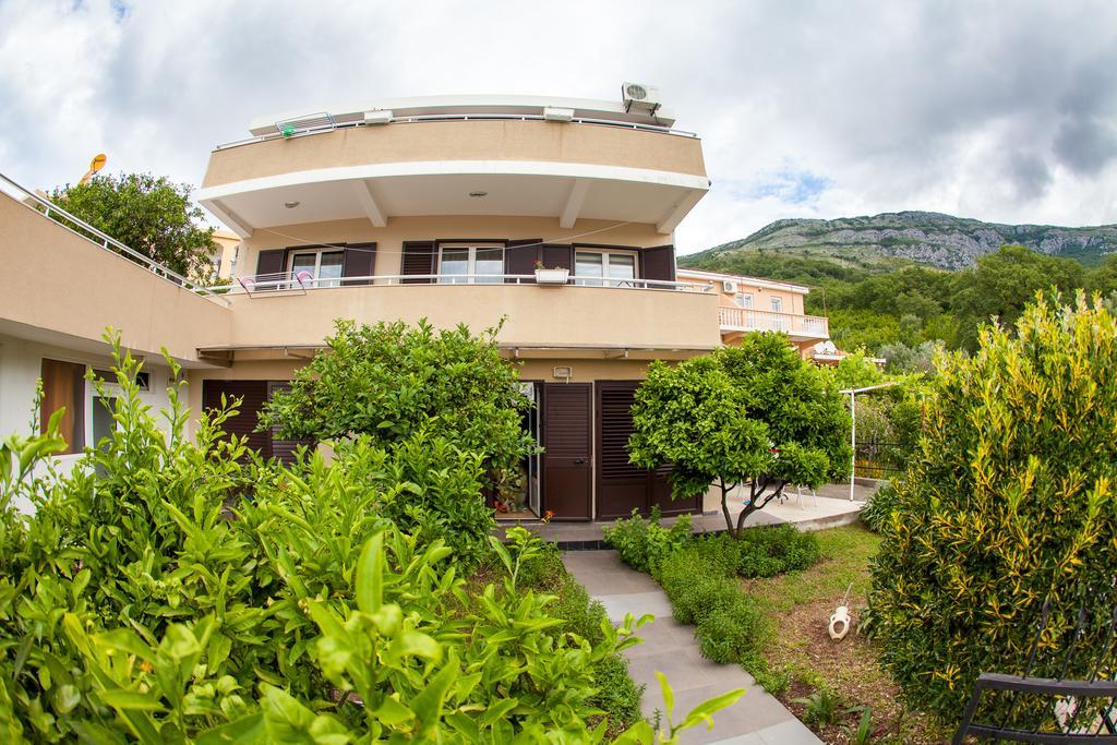Apartments Vila Masha Petrovac Exterior photo